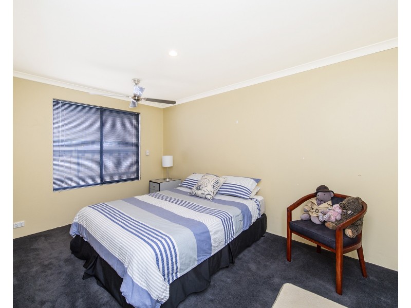 12 Capricorn Mews, Halls Head WA 6210