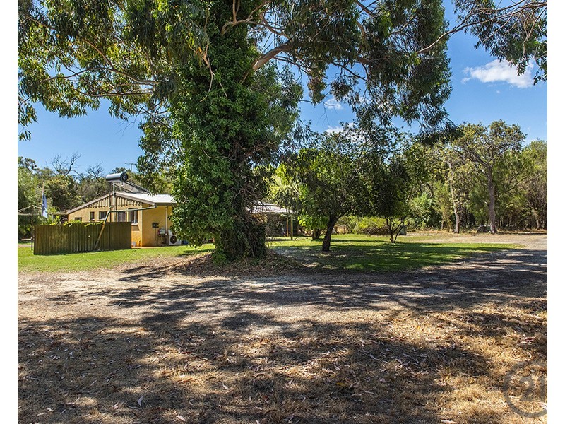 3 Powell Road, Barragup WA 6209