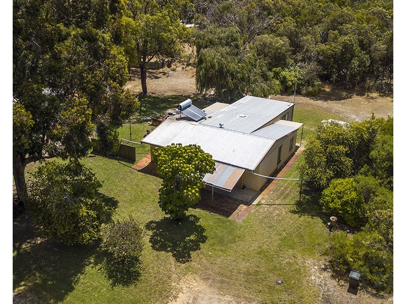 3 Powell Road, Barragup WA 6209