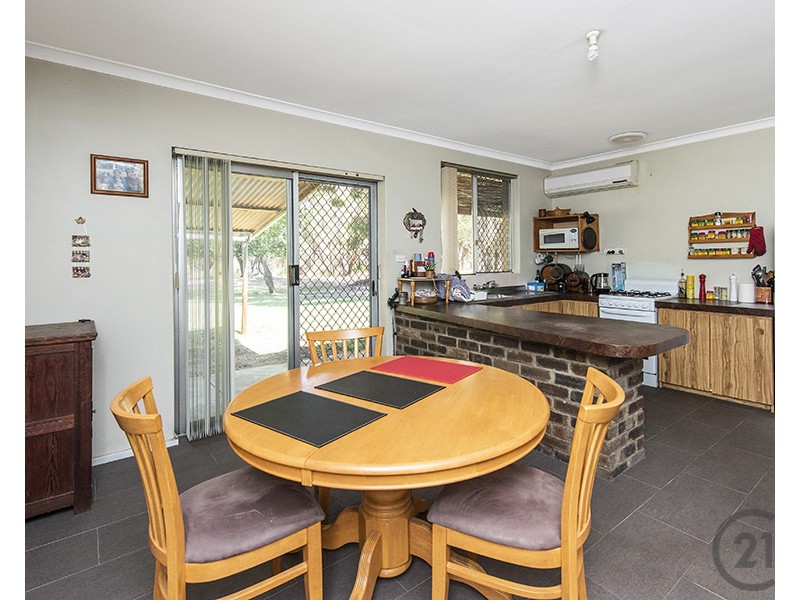 3 Powell Road, Barragup WA 6209