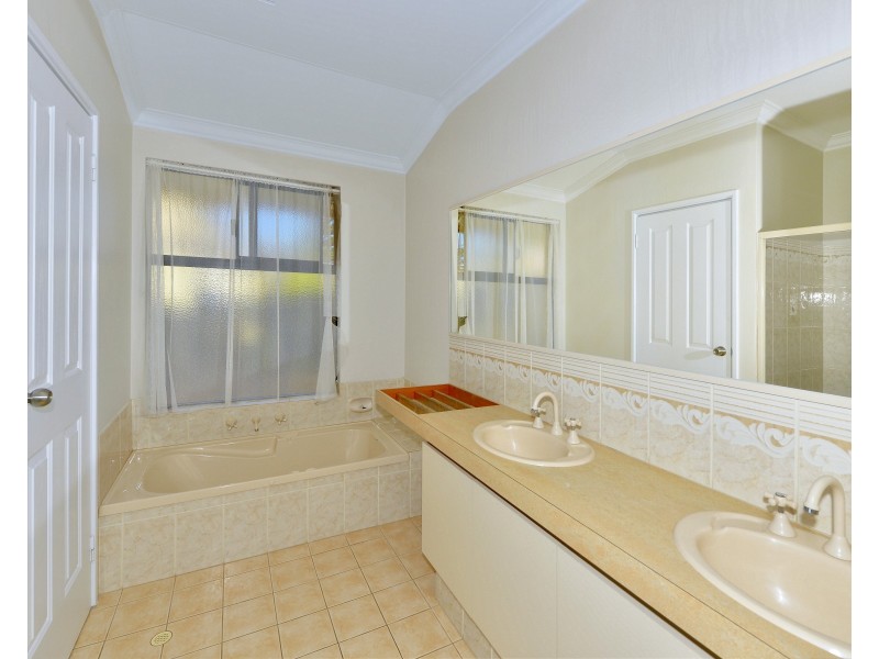 13 John Dory Cove, Wannanup WA 6210