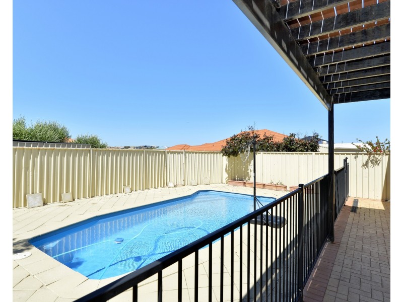 13 John Dory Cove, Wannanup WA 6210