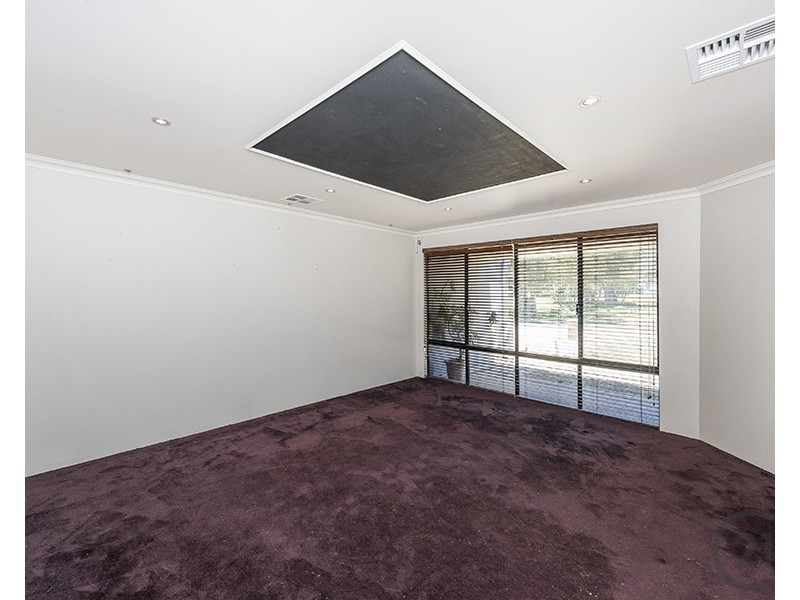 10 Garcia Loop, Lakelands WA 6180