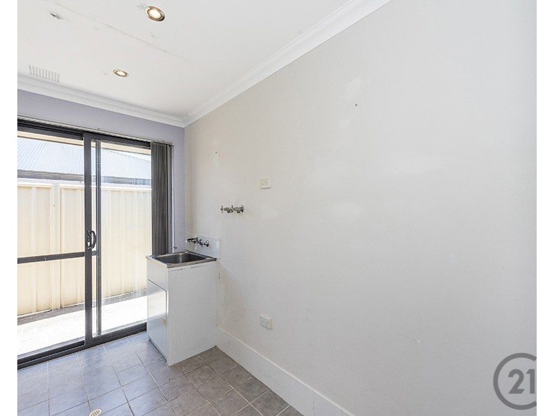 10 Garcia Loop, Lakelands WA 6180