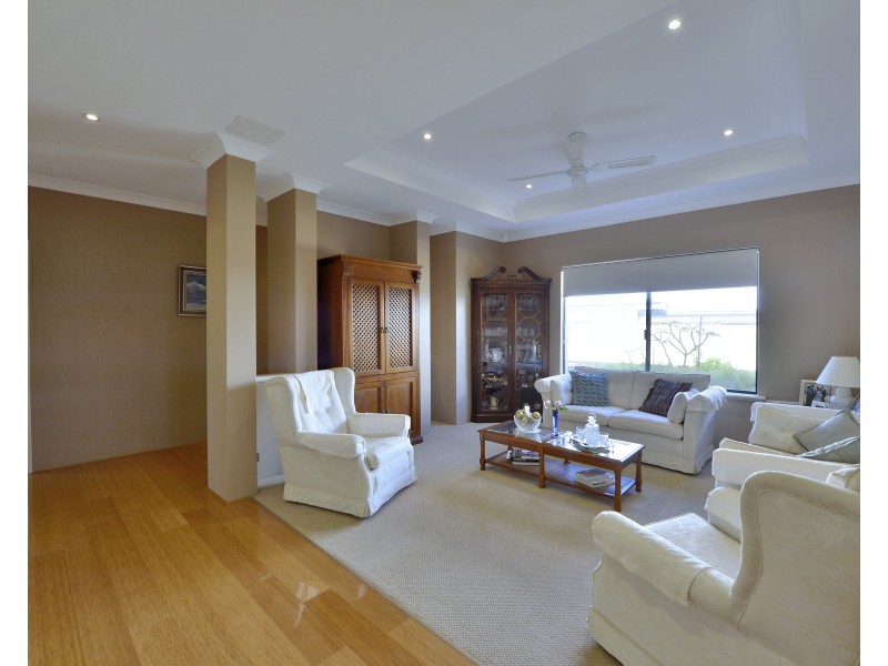11 Caddadup Retreat, Dawesville WA 6211