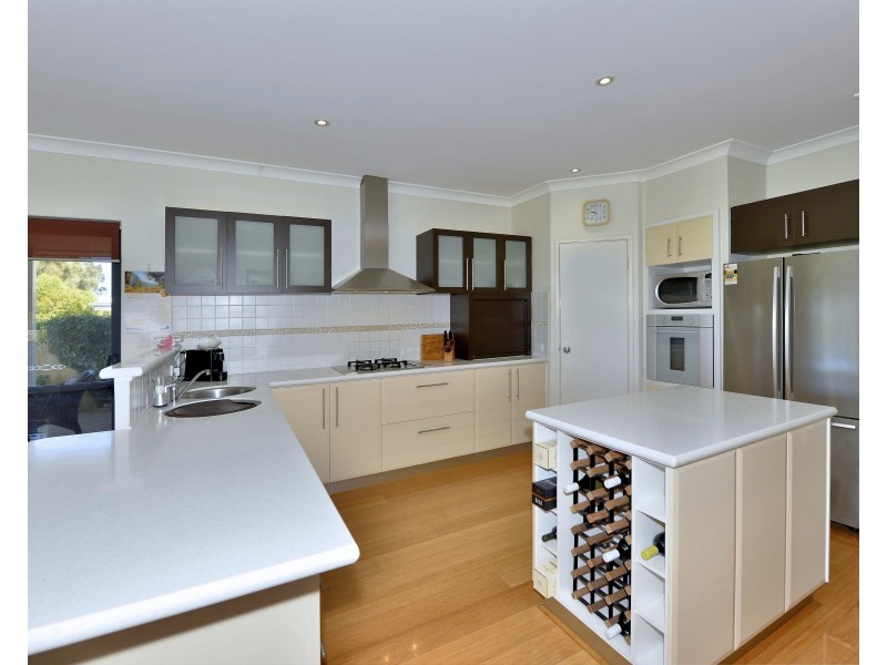 11 Caddadup Retreat, Dawesville WA 6211