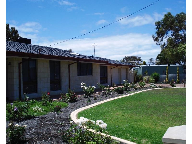 1 Nairn Road, Coodanup WA 6210