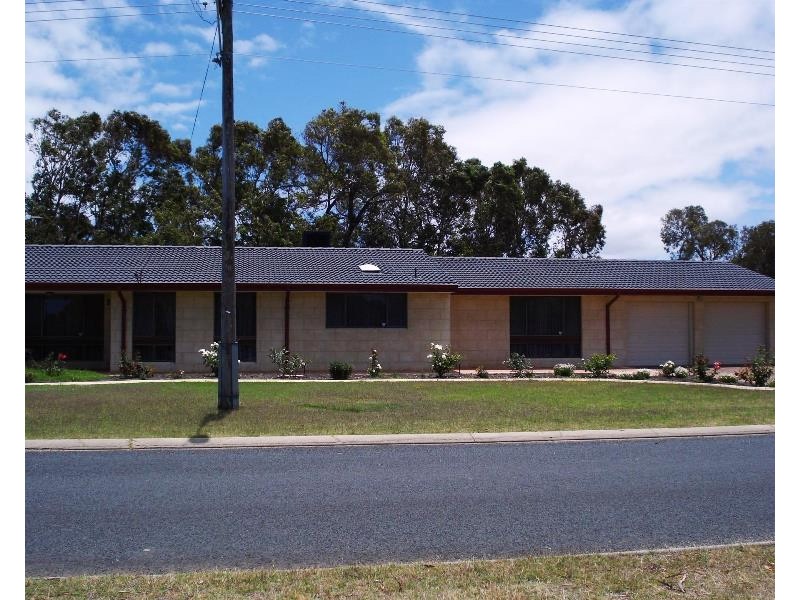 1 Nairn Road, Coodanup WA 6210