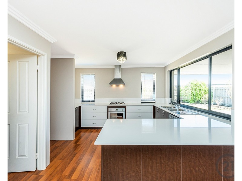 44  Carissa Turn, Halls Head WA 6210