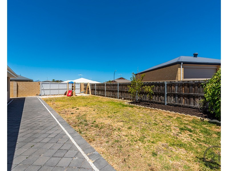 44  Carissa Turn, Halls Head WA 6210