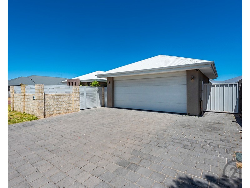 44  Carissa Turn, Halls Head WA 6210