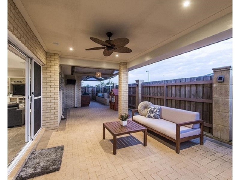 40 Hudson Drive, Dudley Park WA 6210