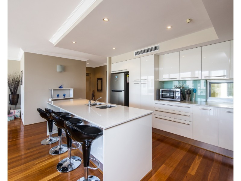 1/16 Cannaregio Square, Mandurah WA 6210