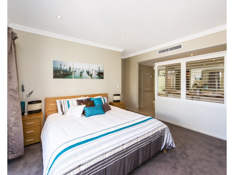 1/16 Cannaregio Square, Mandurah WA 6210