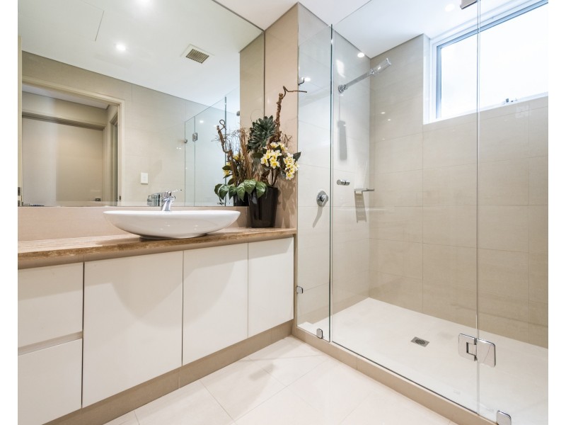 1/16 Cannaregio Square, Mandurah WA 6210