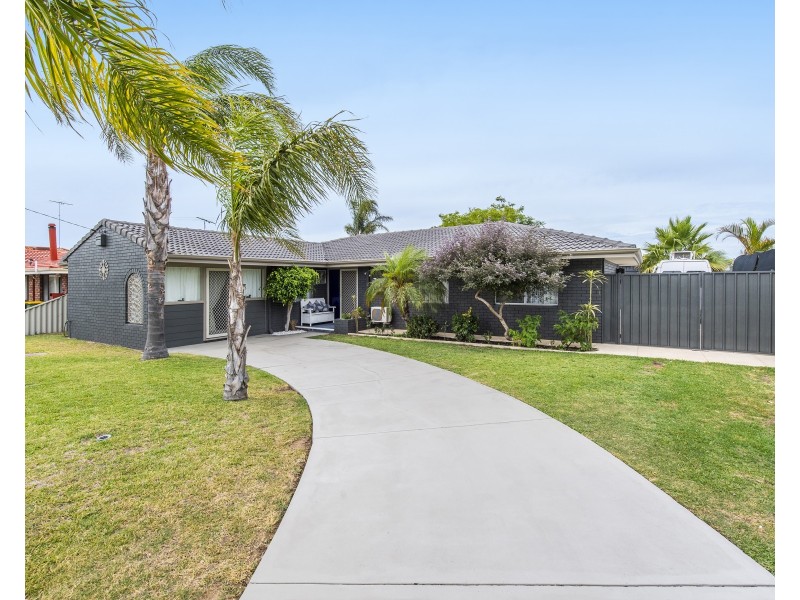 24 Kookerbrook Street, Dudley Park WA 6210