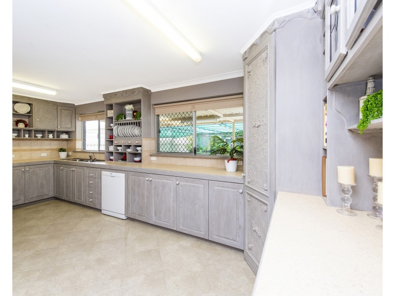 24 Kookerbrook Street, Dudley Park WA 6210