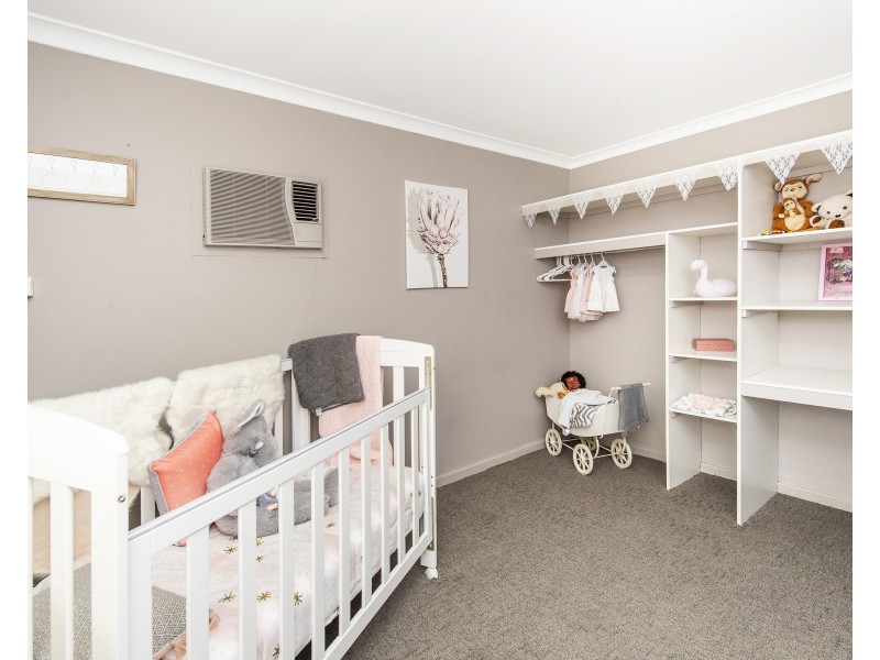 24 Kookerbrook Street, Dudley Park WA 6210