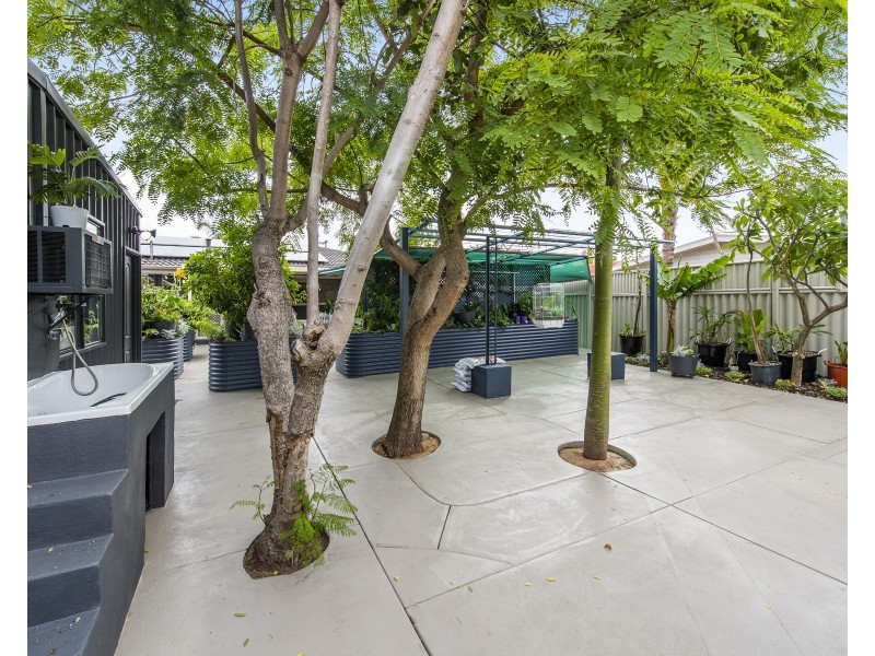 24 Kookerbrook Street, Dudley Park WA 6210