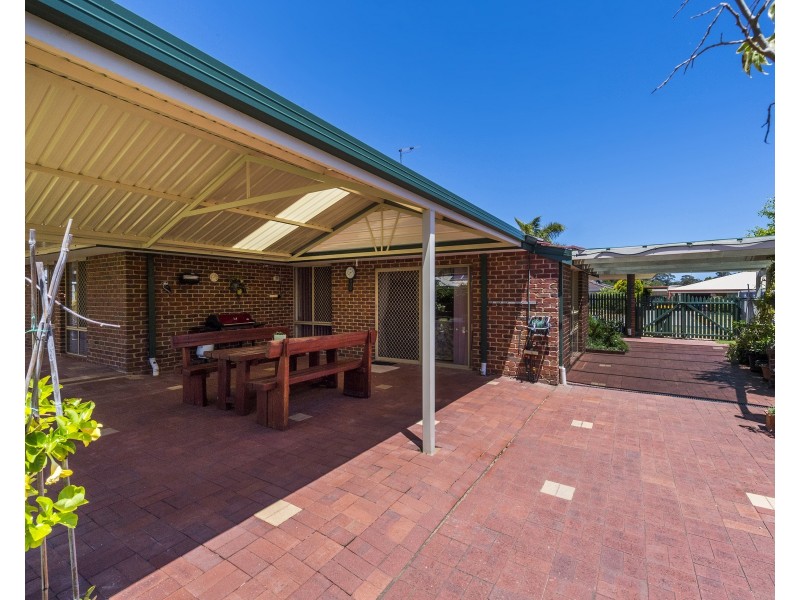 17 Lydia Place, Greenfields WA 6210