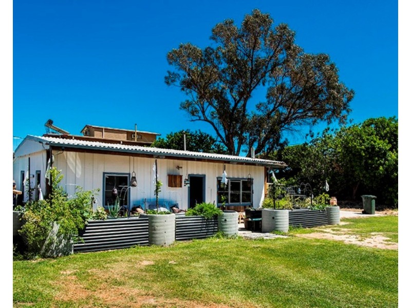 7 Mercedes Avenue, Falcon WA 6210