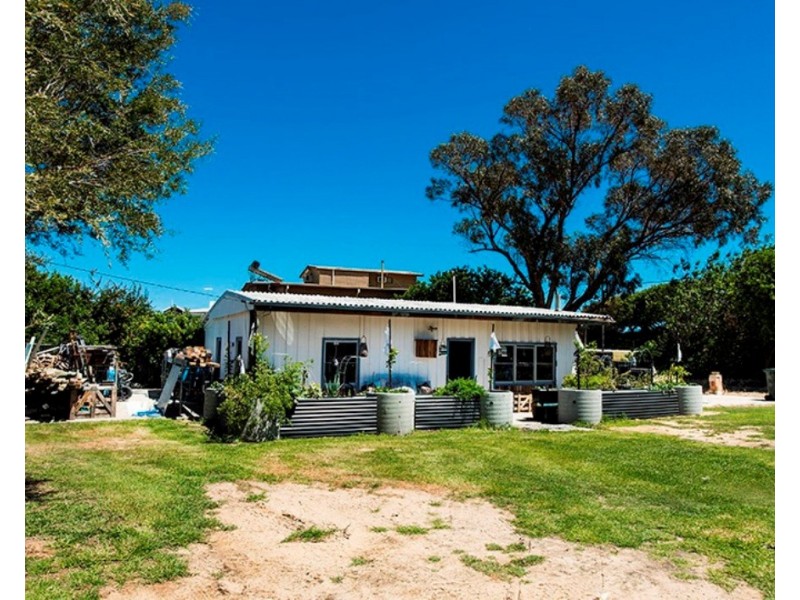 7 Mercedes Avenue, Falcon WA 6210