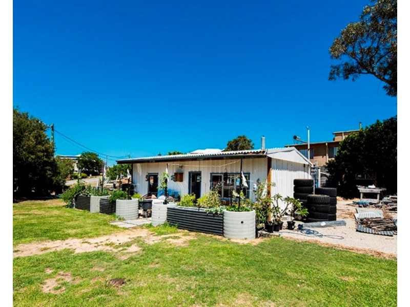 7 Mercedes Avenue, Falcon WA 6210