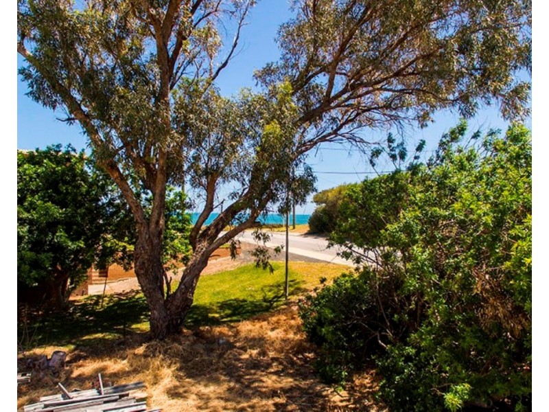 7 Mercedes Avenue, Falcon WA 6210