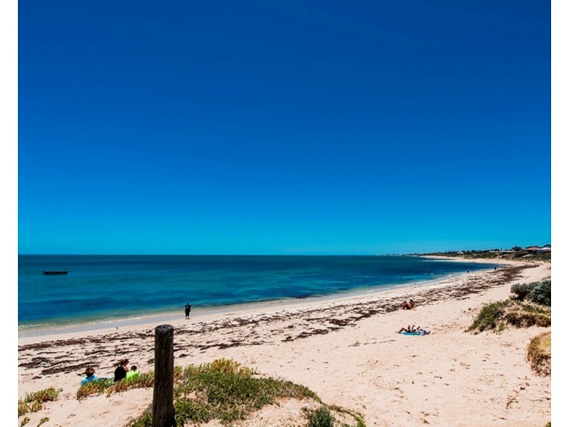 7 Mercedes Avenue, Falcon WA 6210