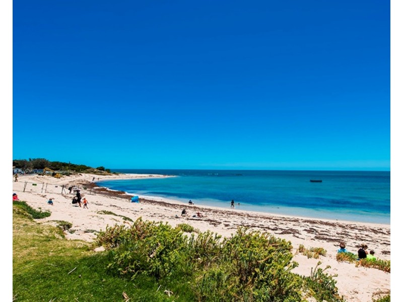 7 Mercedes Avenue, Falcon WA 6210