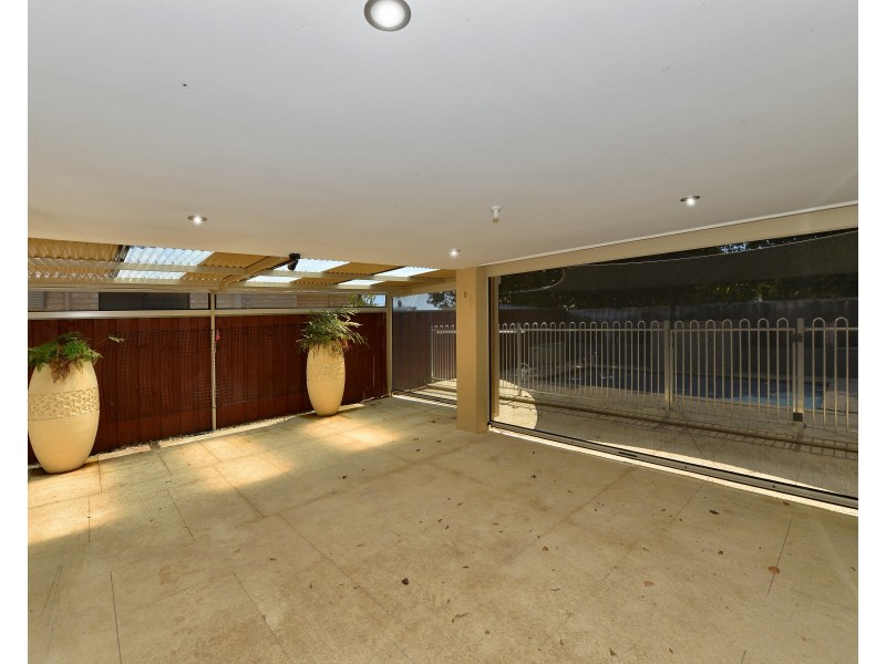 16 Chyverton Corner, Erskine WA 6210