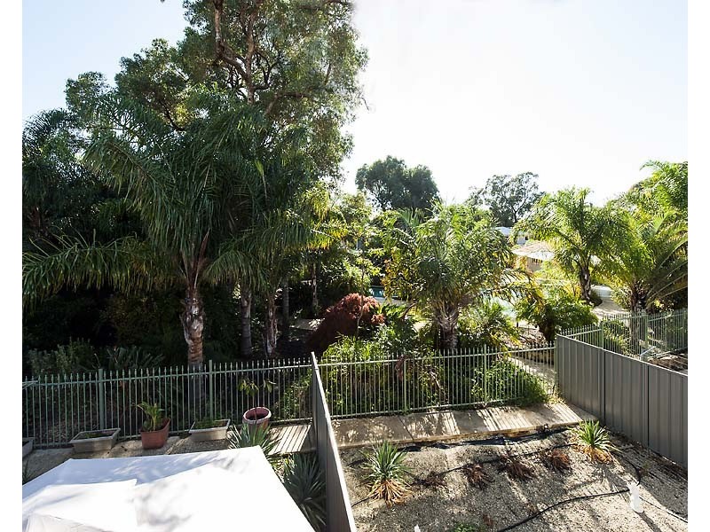 42 Coco Drive, Falcon WA 6210