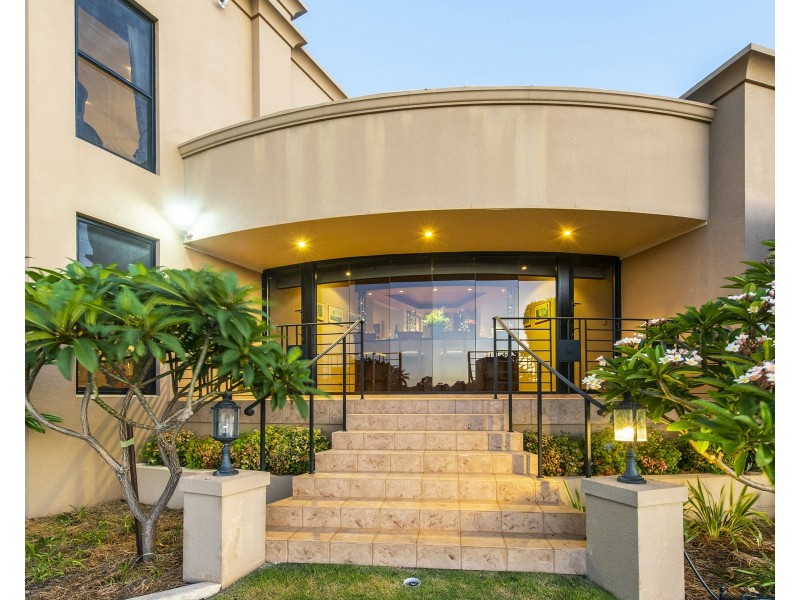 11 Picaroon Place, Halls Head WA 6210