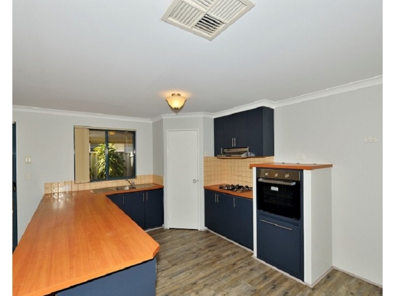 156 San Sebastian Boulevard, Port Kennedy WA 6172