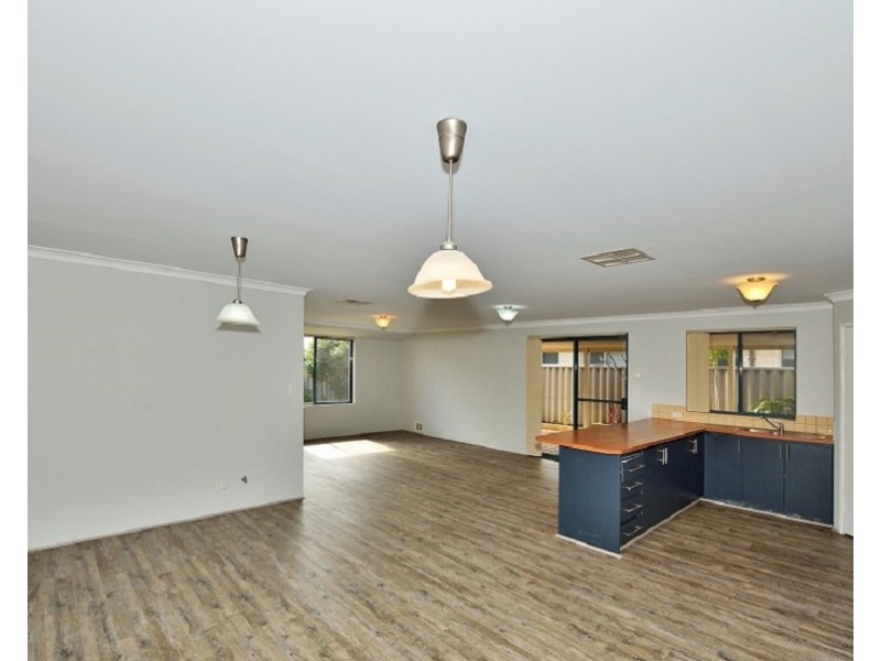 156 San Sebastian Boulevard, Port Kennedy WA 6172