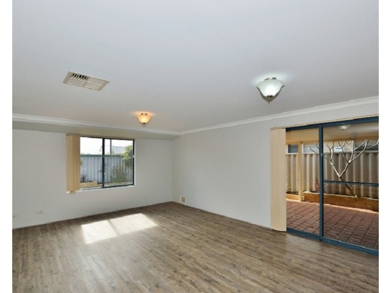 156 San Sebastian Boulevard, Port Kennedy WA 6172