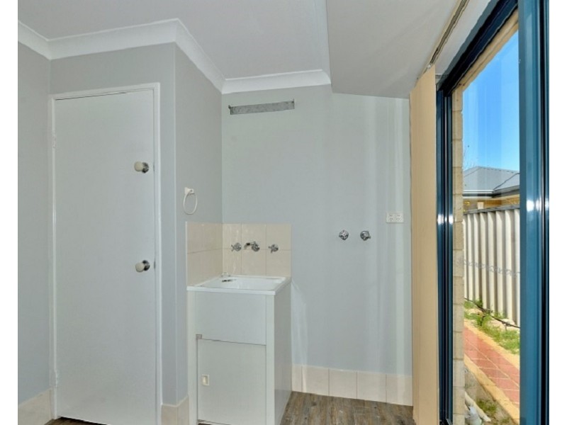 156 San Sebastian Boulevard, Port Kennedy WA 6172