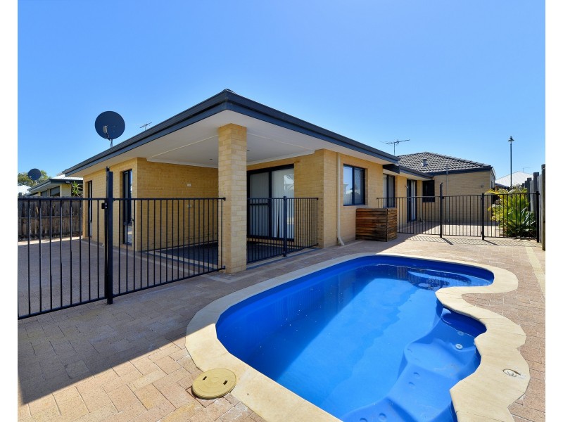 113 Hudson Drive, Dudley Park WA 6210