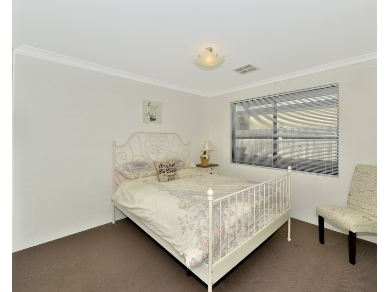 113 Hudson Drive, Dudley Park WA 6210