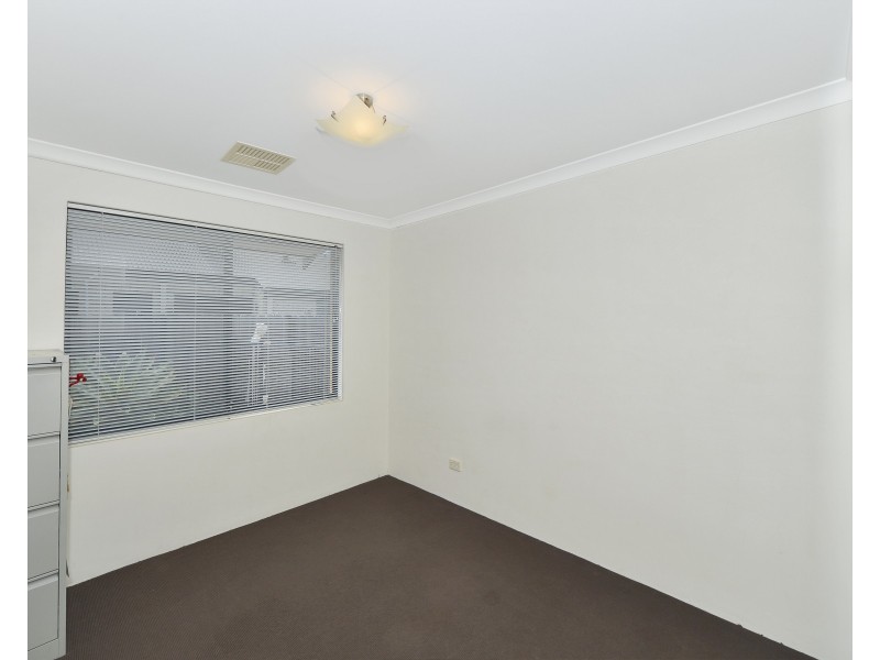 113 Hudson Drive, Dudley Park WA 6210