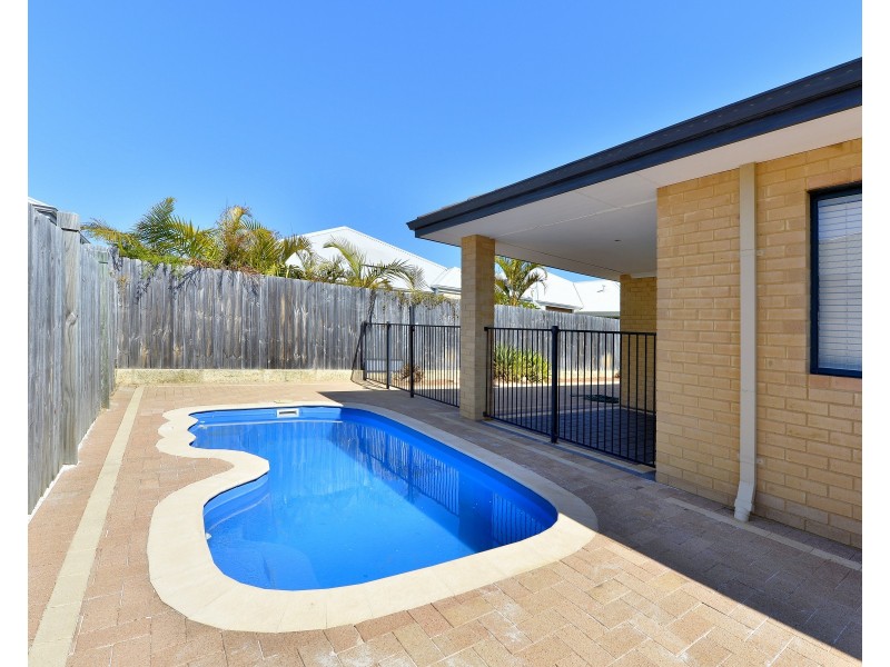 113 Hudson Drive, Dudley Park WA 6210