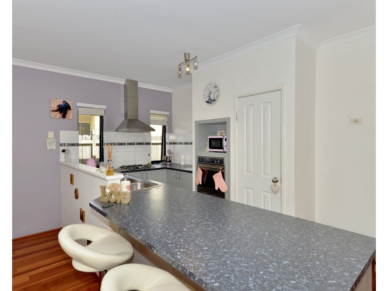 113 Hudson Drive, Dudley Park WA 6210