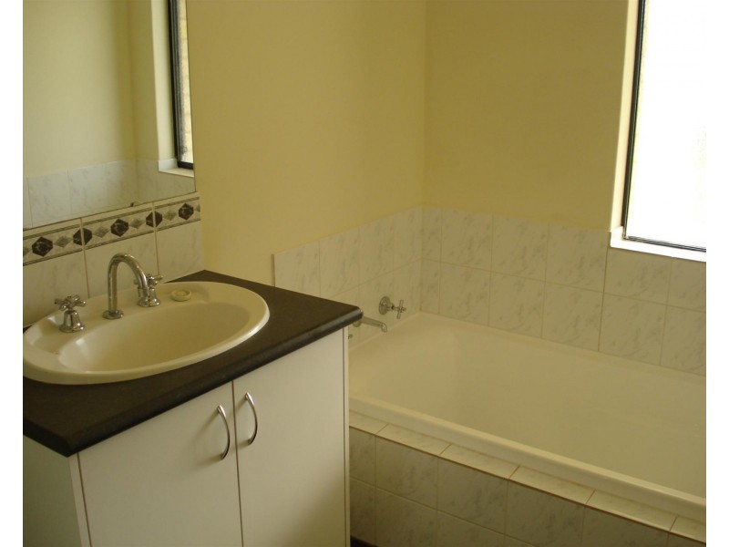 164  Wanjeep Street, Coodanup WA 6210