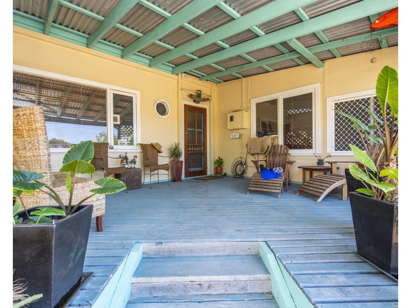 16 Albion Road, Madora Bay WA 6210