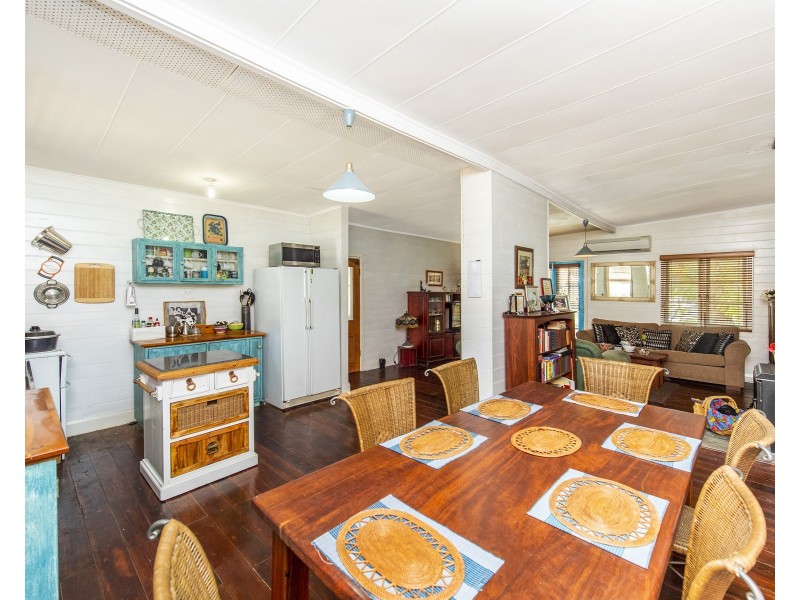 16 Albion Road, Madora Bay WA 6210