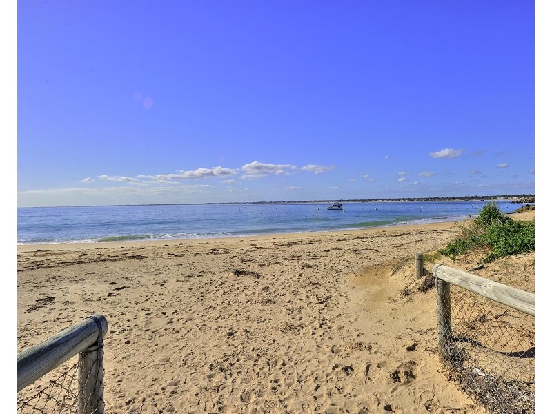 21A Oversby Street, Halls Head WA 6210