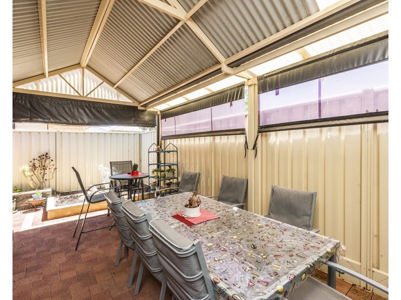 11 Hokitika Drive, Dudley Park WA 6210