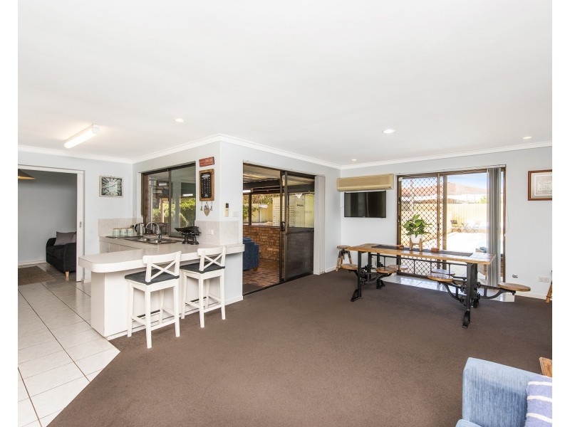 34 Kookerbrook Street, Dudley Park WA 6210