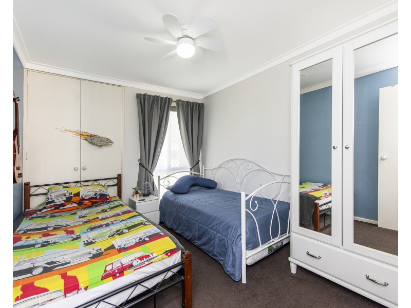 34 Kookerbrook Street, Dudley Park WA 6210