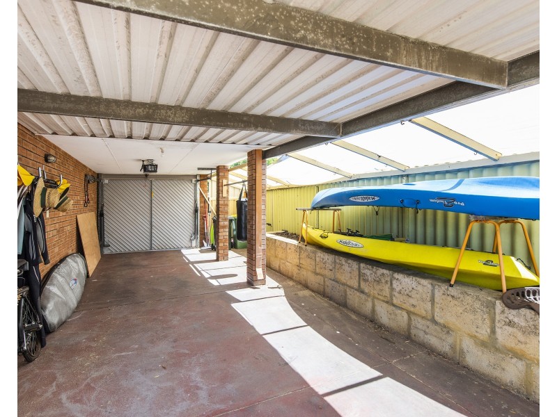 34 Kookerbrook Street, Dudley Park WA 6210